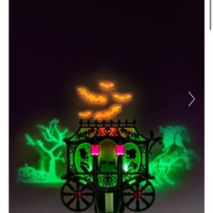 NWT Bath & Body Works Projector Creepy Carriage Wallflower Plug In With Refill